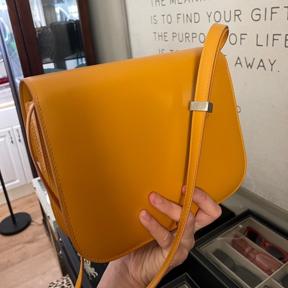 CELINE Medium Classic Bag In Box Calfskin - Yellow 🧡 DEADSTOCK! - Picture 8 of 8